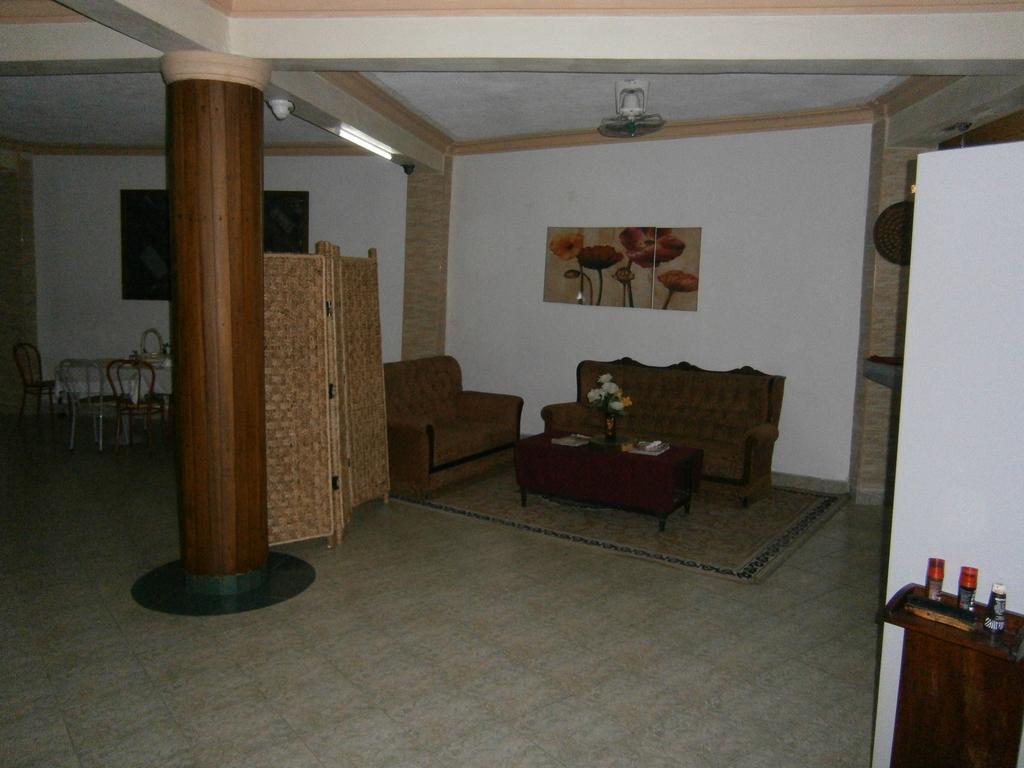 Tudor Water Sports Hotel Mombasa Esterno foto