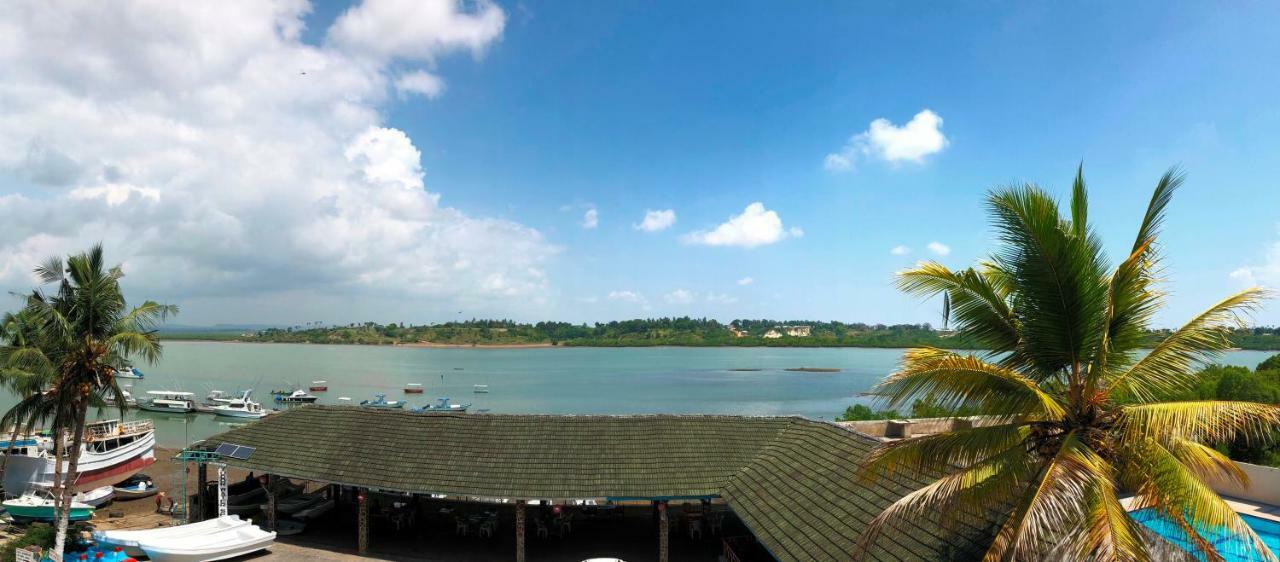 Tudor Water Sports Hotel Mombasa Esterno foto